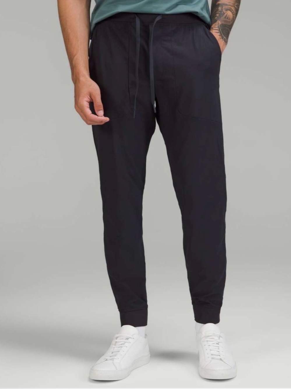 Lululemon ABC Jogger *Warpstreme
Size Medium